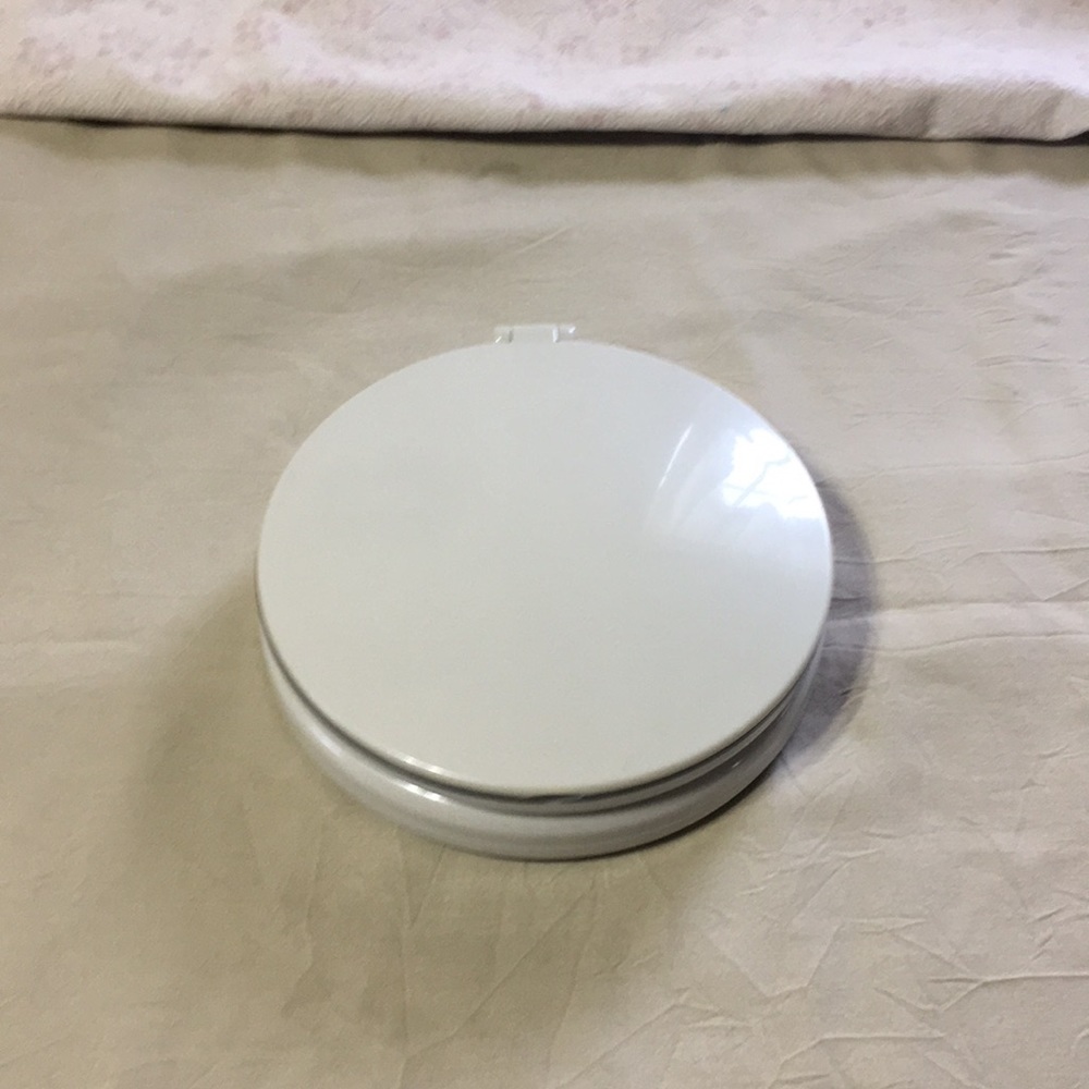 Lighted mirror